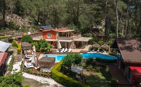 Zuemruet Cirali Boutique Hotel